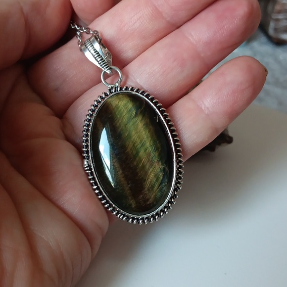 Tiger Eye Pendant Necklace NWOT - Picture 4 of 4
